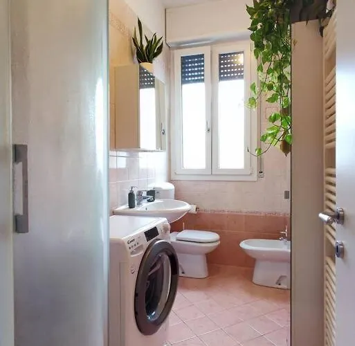 Brodolinas: Bilocale Esclusivo Con Vista 아파트 볼로냐