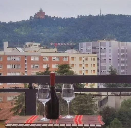 Brodolinas: Bilocale Esclusivo Con Vista * 볼로냐